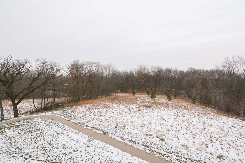 Large open area below balcony.