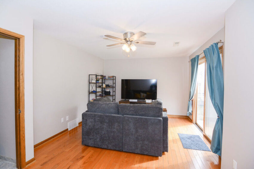 Sitting area with overhead fan.