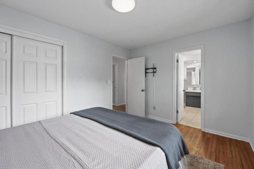 Bedroom 1, with entry into Jack and Jill bathroom.